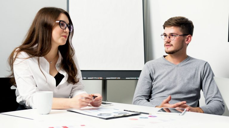 Rozmowa kwalifikacyjna na stanowisko techniczne: jak ciekawie opowiedzieć o projektach